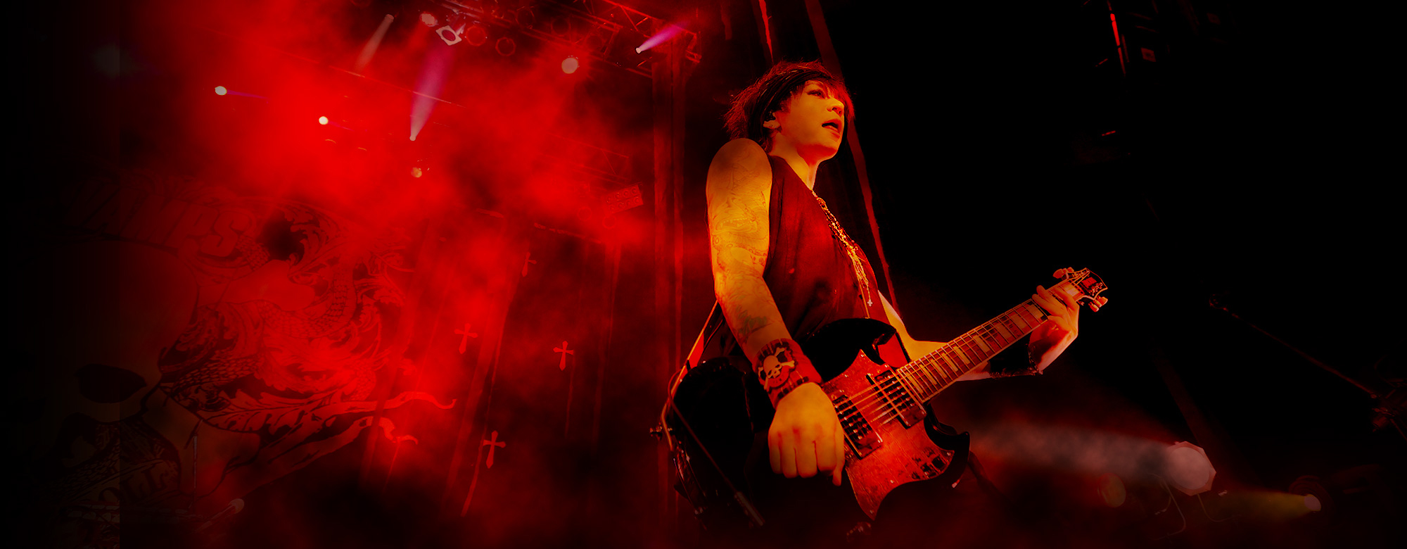 VAMPS LIVE 2014-2015 SPECIAL SITE